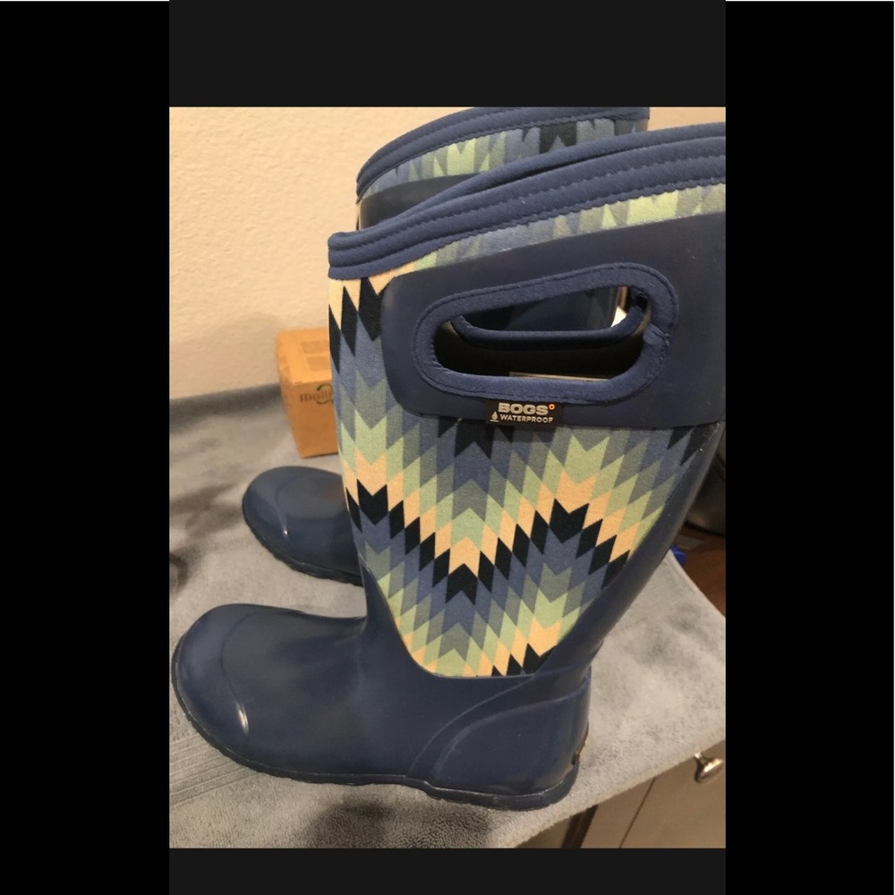 Bogs tall rain boots women